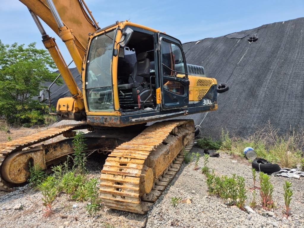 Hyundai Robex 300 LC Vikšriniai ekskavatoriai