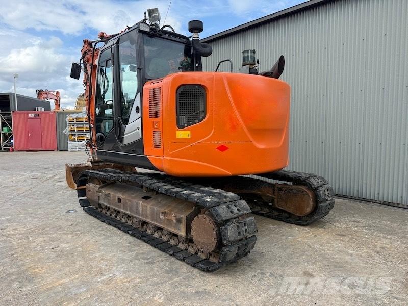 Hitachi ZX 135 US-5B Vikšriniai ekskavatoriai