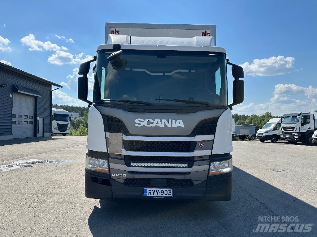 Scania P250 Sunkvežimiai su dengtu kėbulu