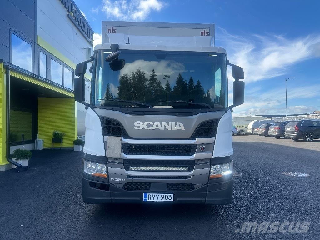 Scania P250 Sunkvežimiai su dengtu kėbulu