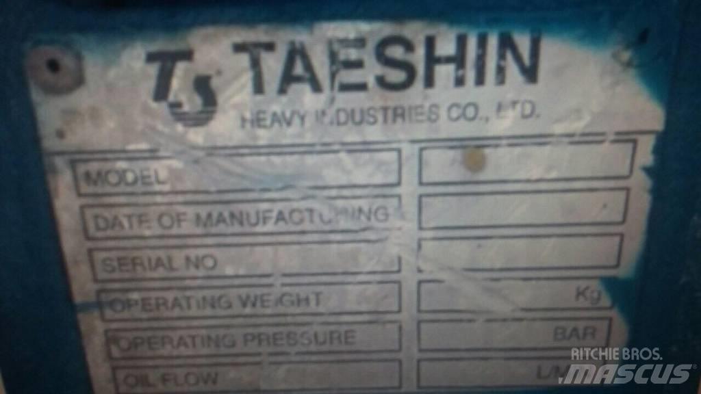  TAESHIN tb 35 Hidrauliniai krūvos plaktukai