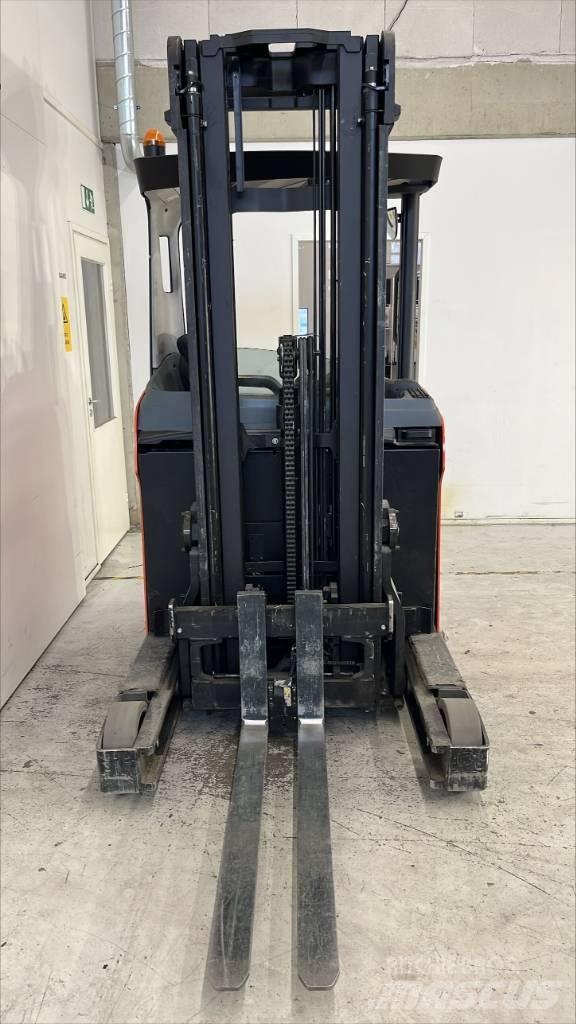 BT RR E 140 H Šakiniai krautuvai su prailgintu keltuvu