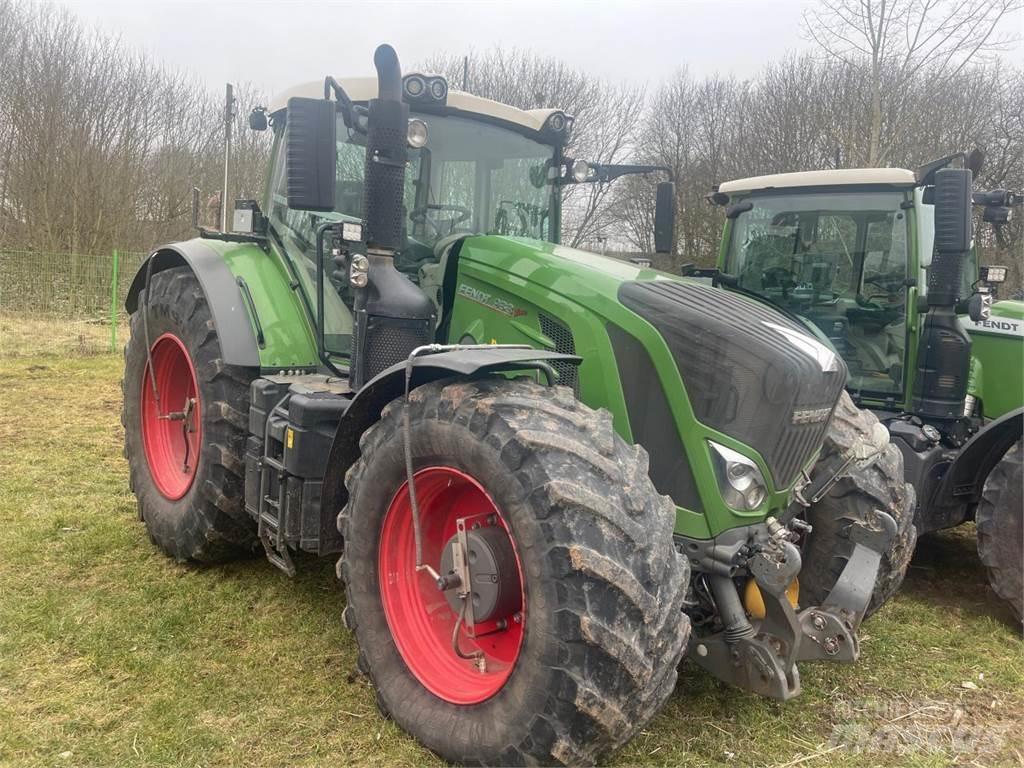 Fendt 933 Vario Traktoriai