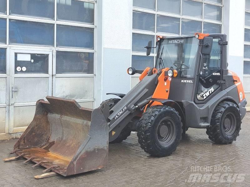 Hitachi ZW 75-6 Krautuvai su šoniniu pasukimu