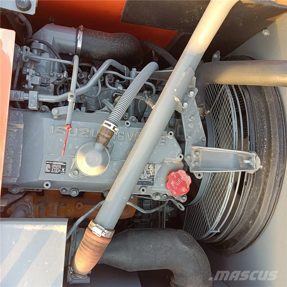 Hitachi ZX240 Vikšriniai ekskavatoriai
