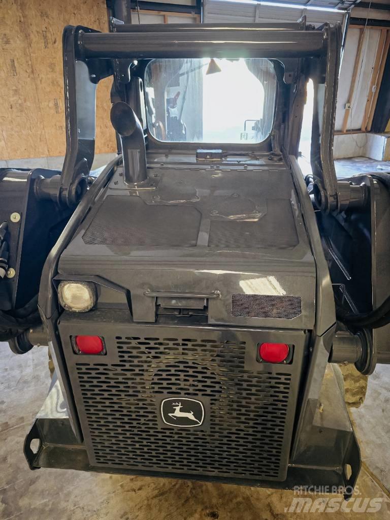 John Deere 325 G Krautuvai su šoniniu pasukimu