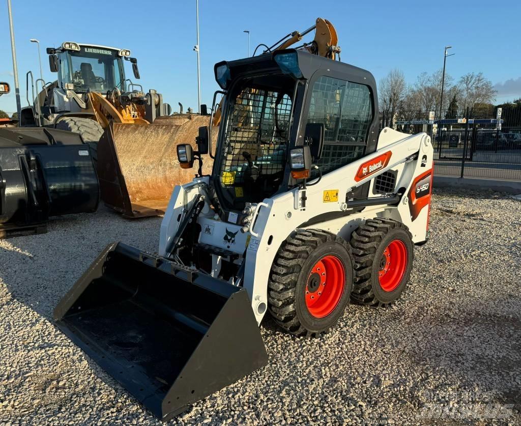 Bobcat S 450 Krautuvai su šoniniu pasukimu