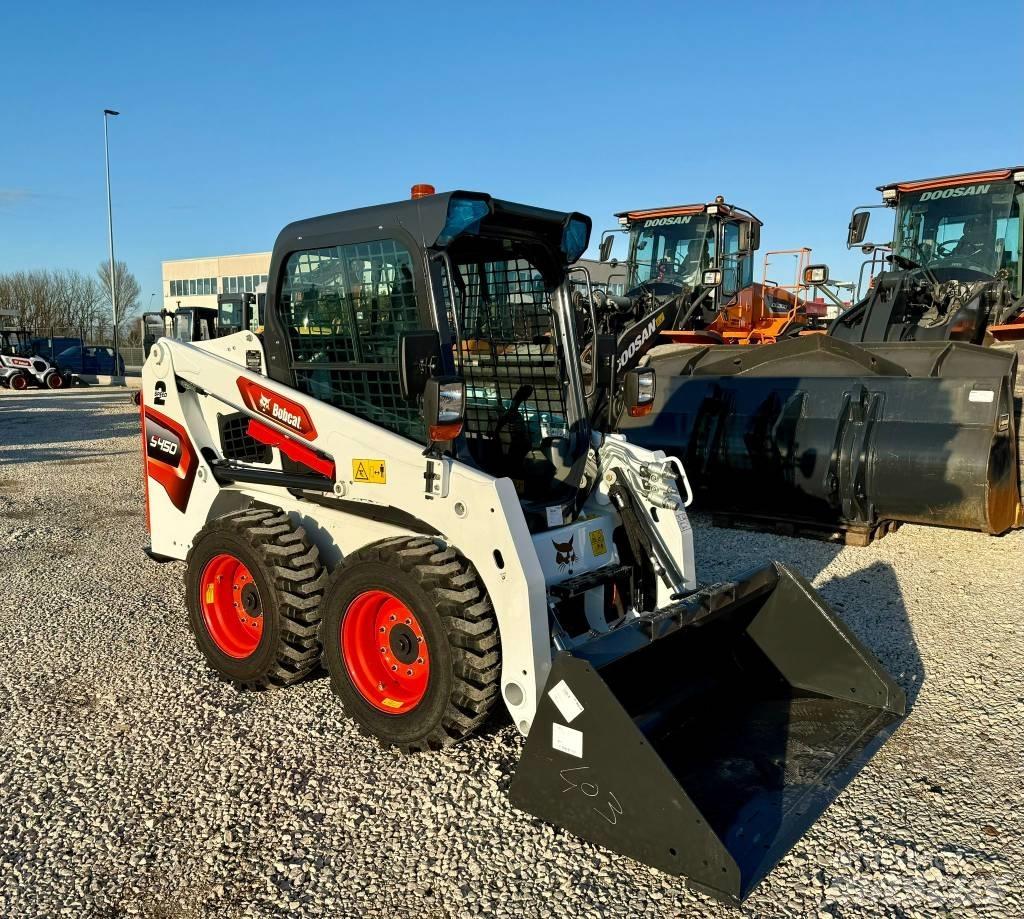 Bobcat S 450 Krautuvai su šoniniu pasukimu