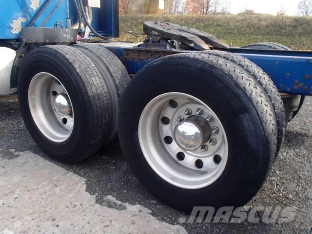 Kenworth T 800 Naudoti vilkikai