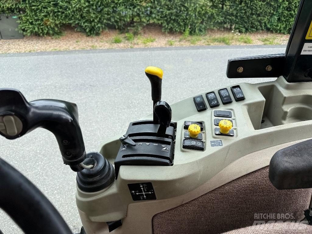 John Deere 3720 Naudoti kompaktiški traktoriai