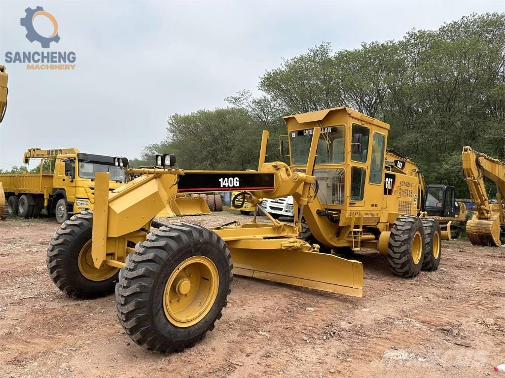 CAT 140 G Greideriai