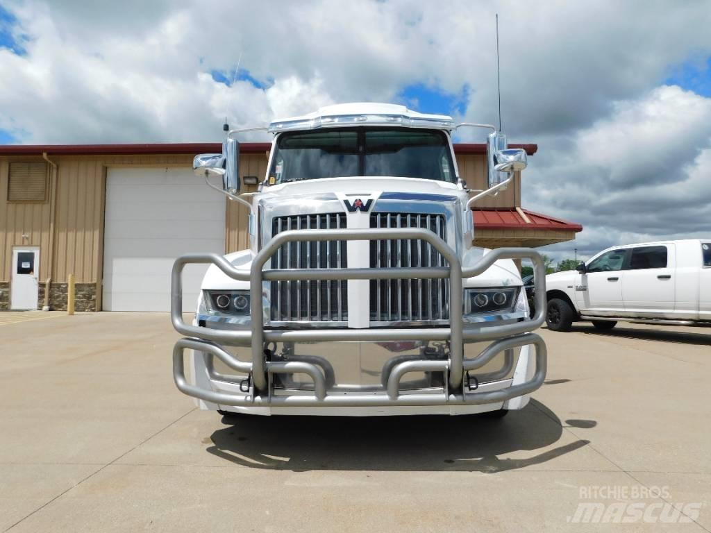 Western Star 5700 XE Naudoti vilkikai