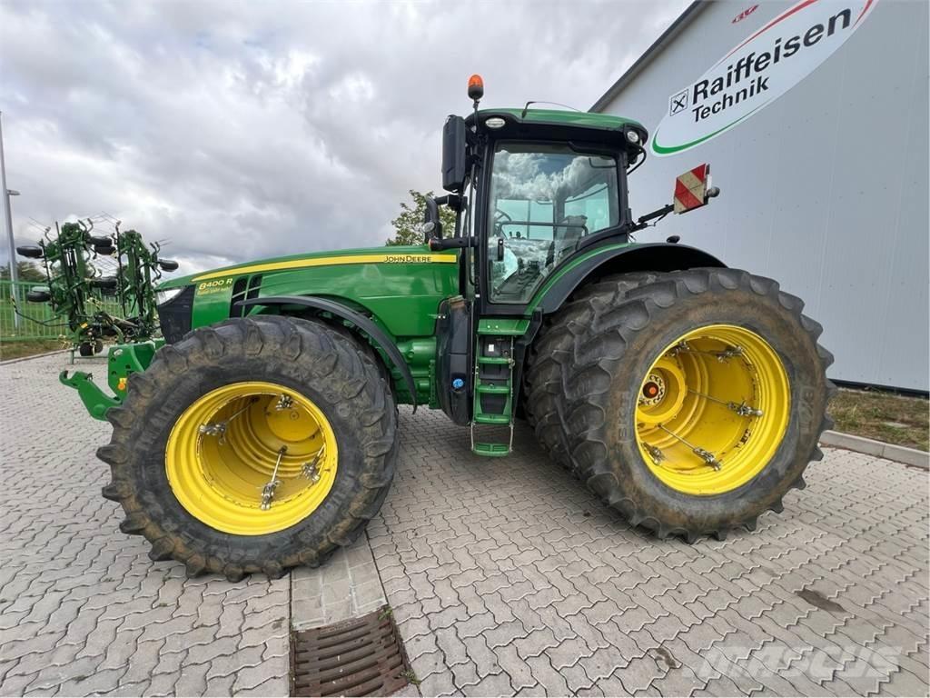 John Deere 8400 R Traktoriai