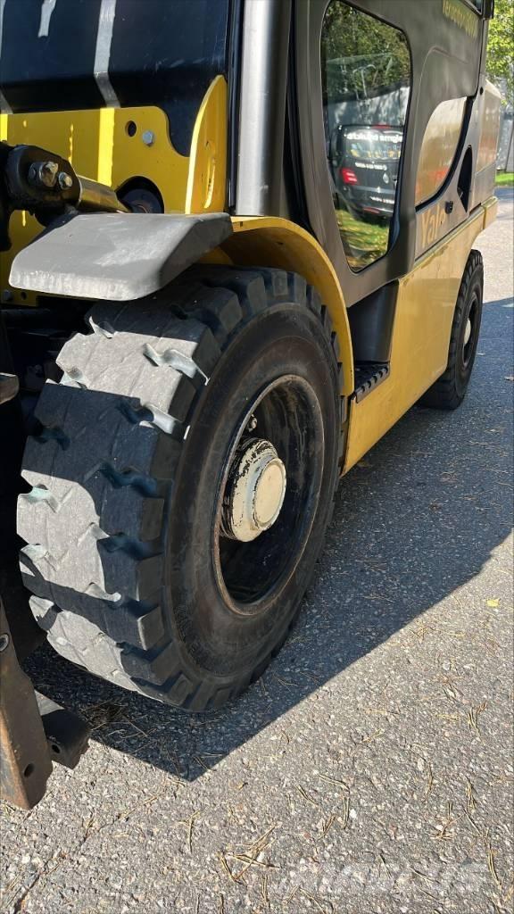 Yale GDP 30 VX Dyzeliniai krautuvai