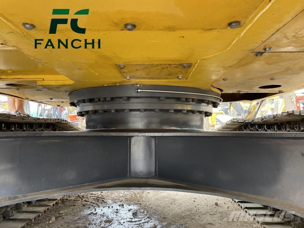 Komatsu PC 240 LC Vikšriniai ekskavatoriai