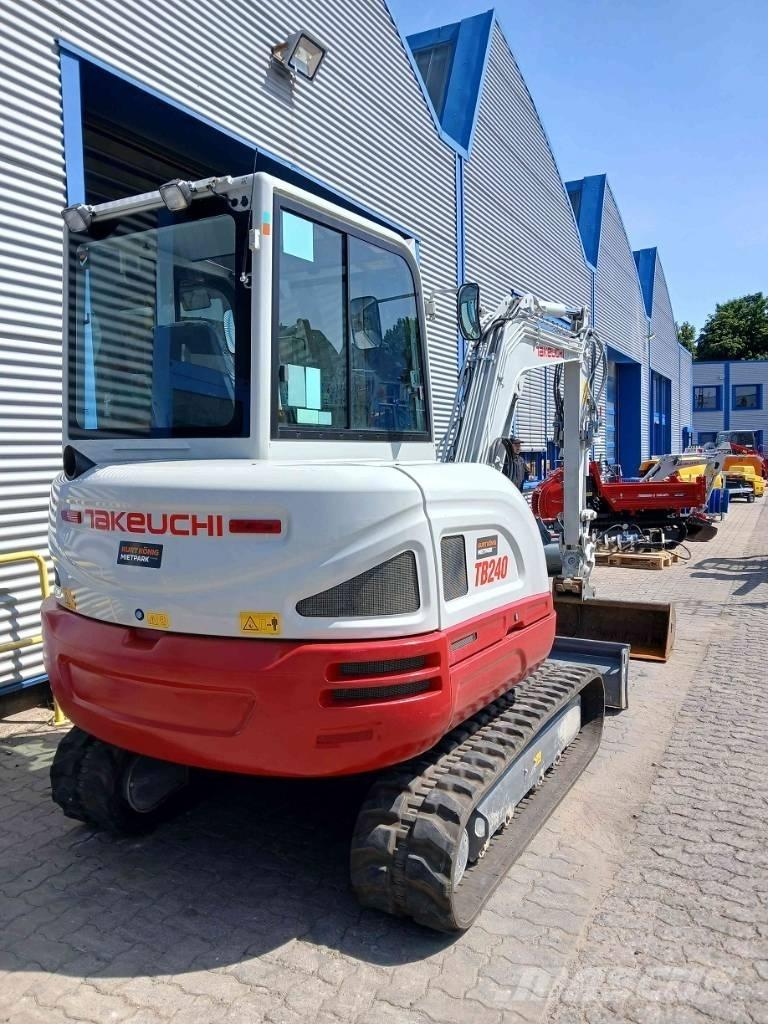 Takeuchi TB 240 DPF Mini ekskavatoriai < 7 t