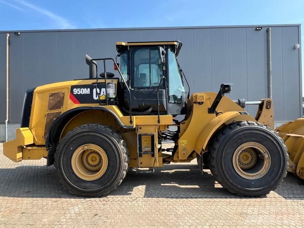 CAT 950M Naudoti ratiniai krautuvai