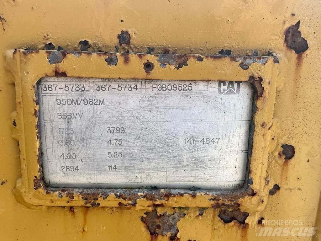 CAT 950M Naudoti ratiniai krautuvai