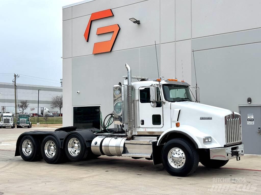 Kenworth T 800 Naudoti vilkikai