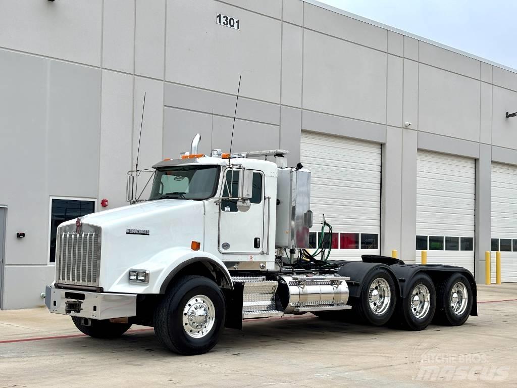 Kenworth T 800 Naudoti vilkikai