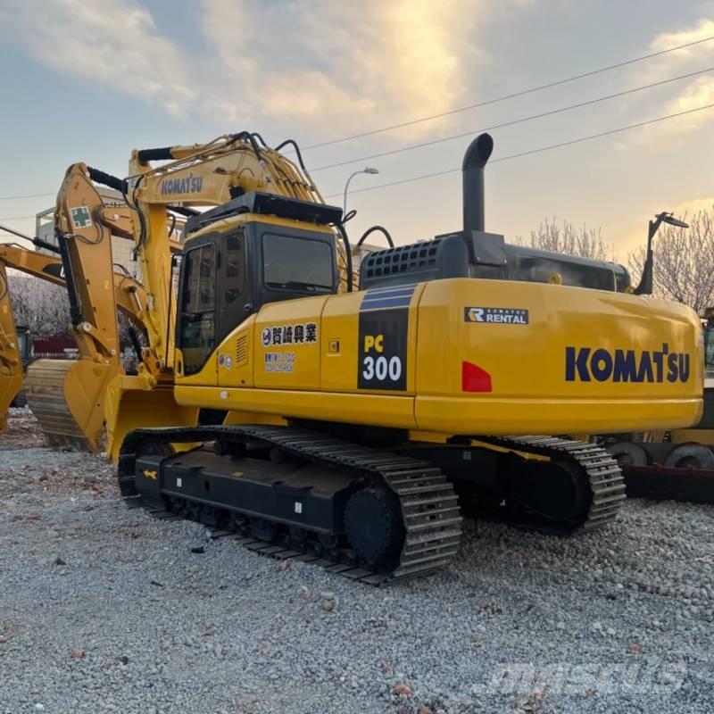 Komatsu PC 300 Vikšriniai ekskavatoriai