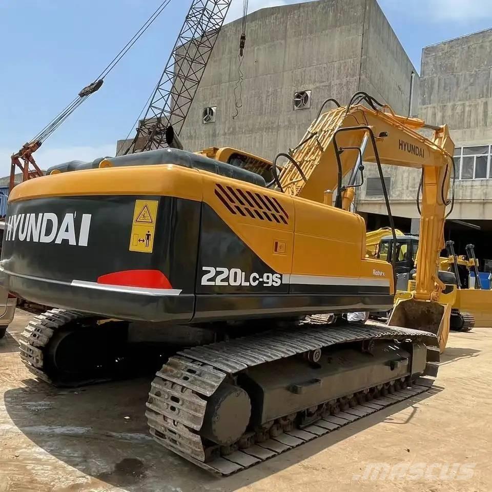 Hyundai R220LC-9S Vikšriniai ekskavatoriai