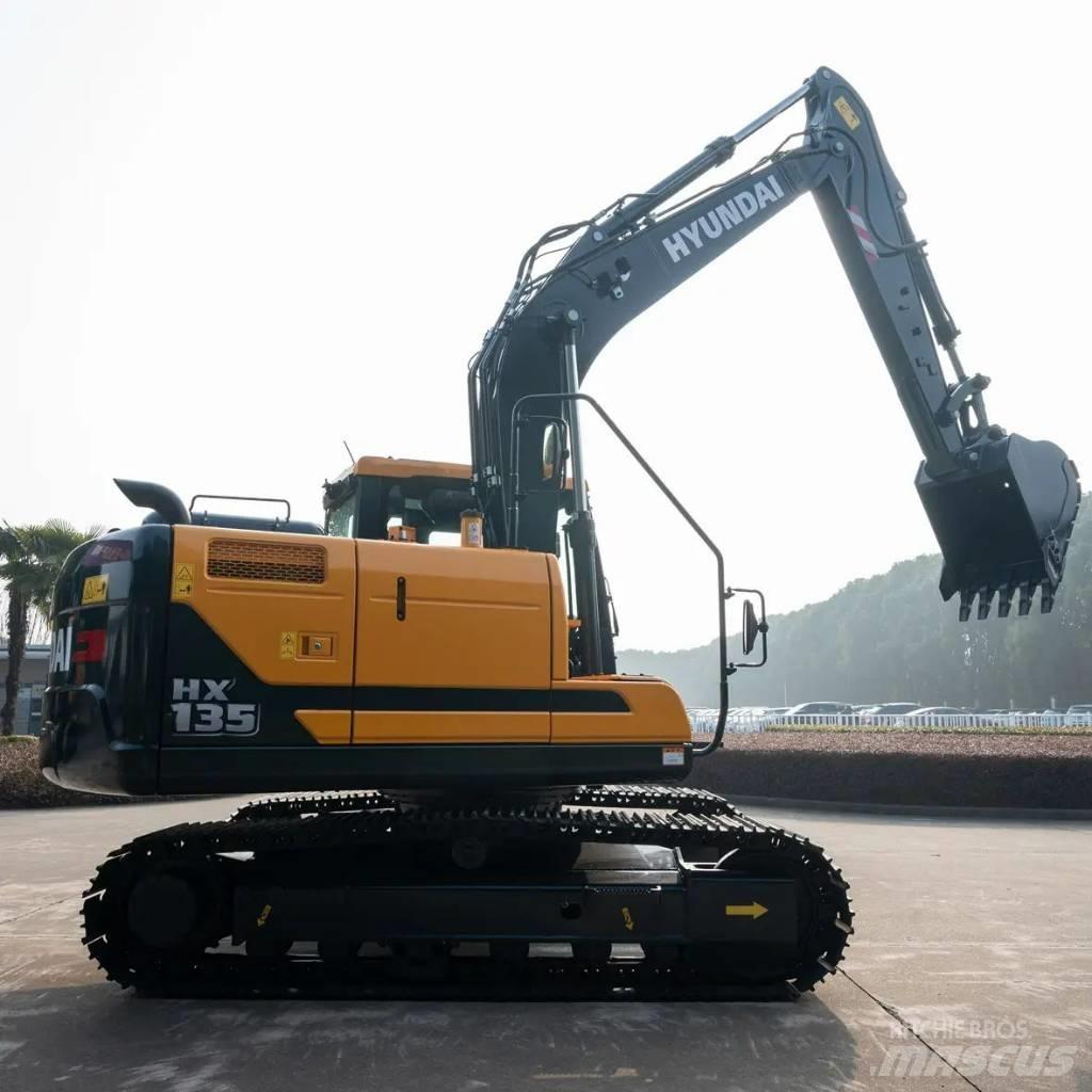 Hyundai HX135 Vikšriniai ekskavatoriai