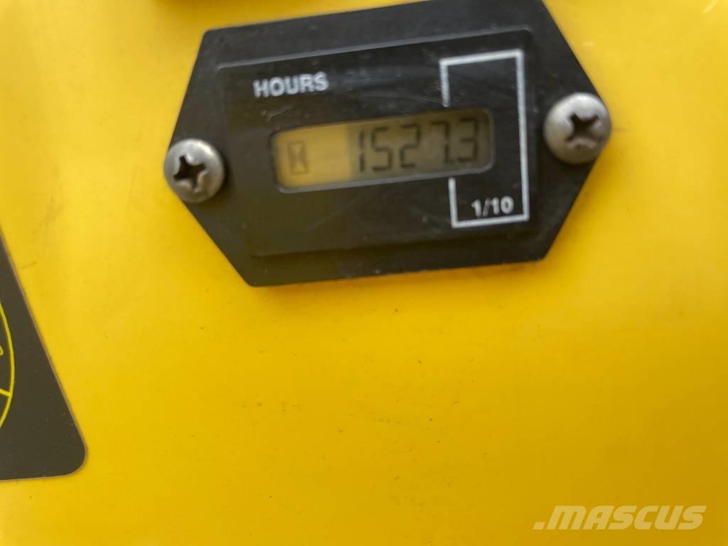 Wacker Neuson 803 Vikšriniai ekskavatoriai