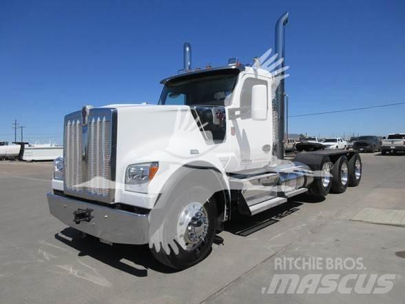 Kenworth W990 Naudoti vilkikai