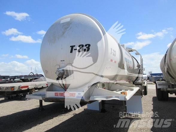 Polar TANKER Cisternos puspriekabės