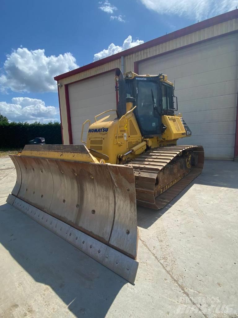 Komatsu D61PX24 Vikšriniai buldozeriai