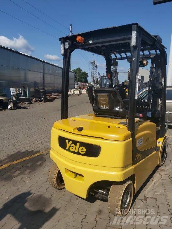 Yale ERP25VL Elektriniai šakiniai krautuvai
