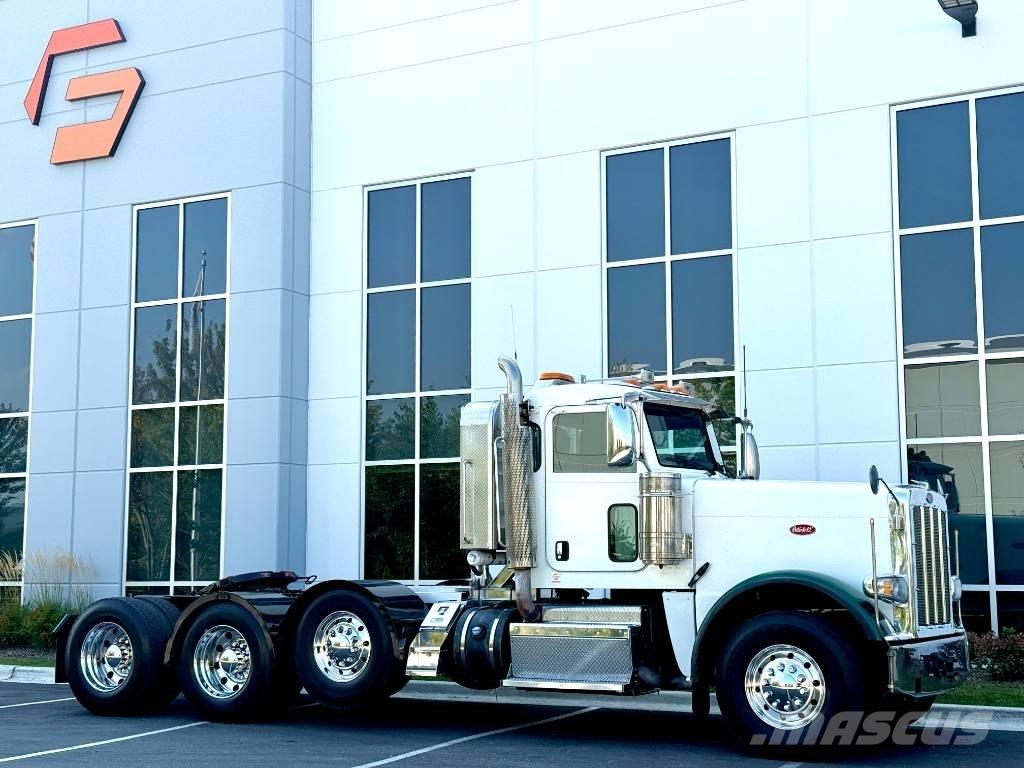 Peterbilt 388 Naudoti vilkikai