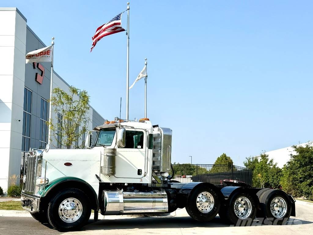 Peterbilt 388 Naudoti vilkikai