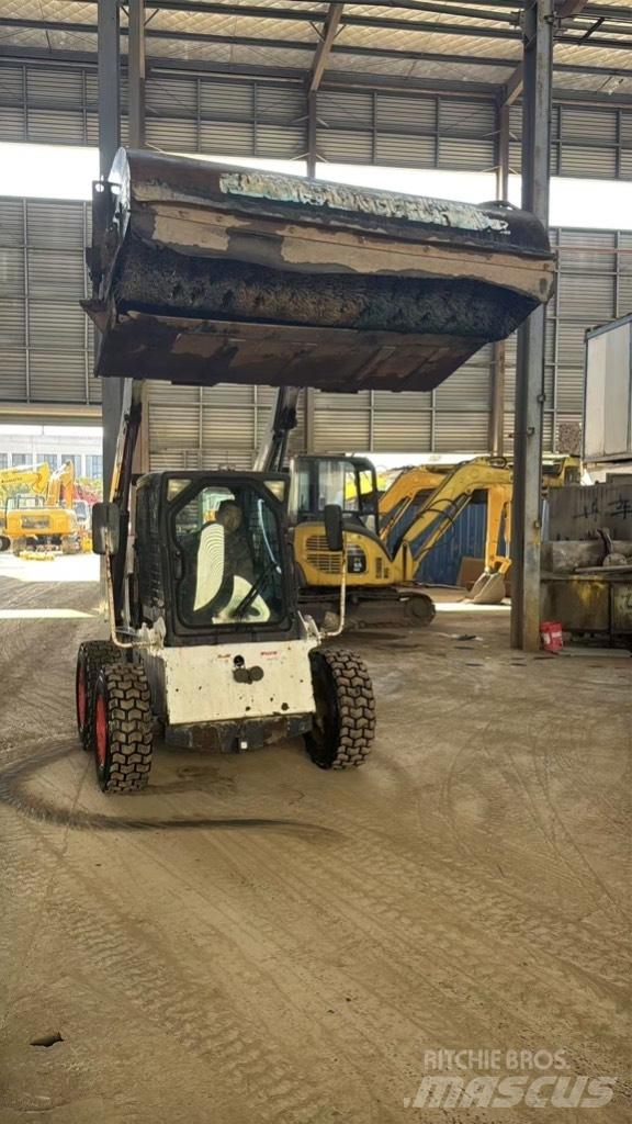 Bobcat S 160 Krautuvai su šoniniu pasukimu