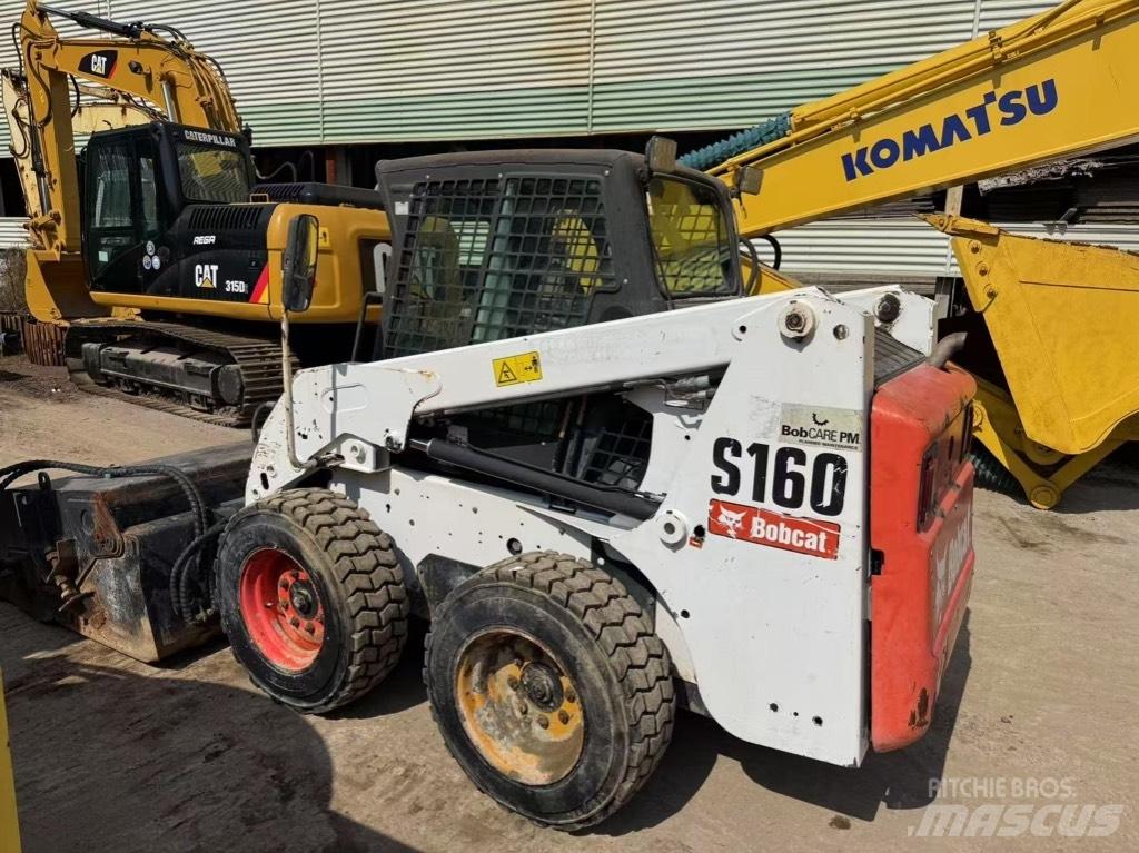 Bobcat S 160 Krautuvai su šoniniu pasukimu