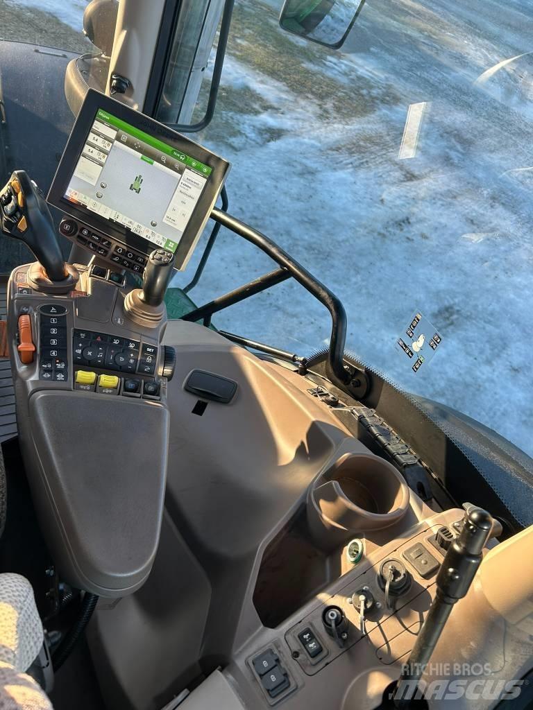 John Deere 6250 R Traktoriai