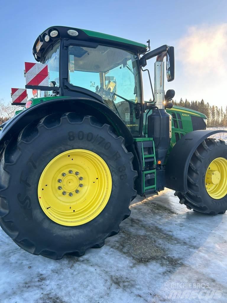 John Deere 6250 R Traktoriai