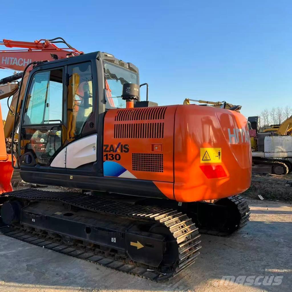 Hitachi ZX 130 Vidutinės galios ekskavatoriai 7-12 t