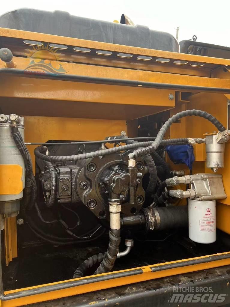 Sany SY 235H Vikšriniai ekskavatoriai