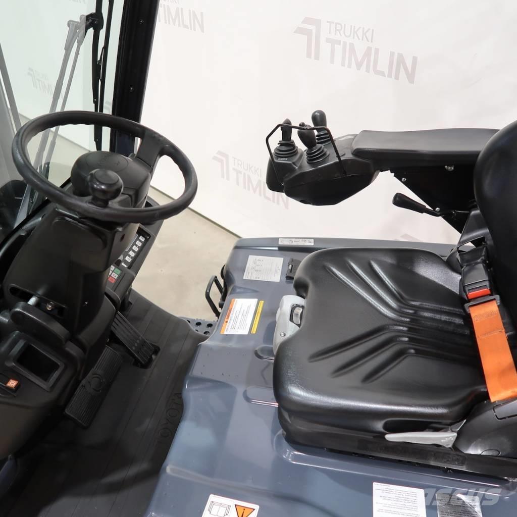 Toyota 8FBE16T Elektriniai šakiniai krautuvai