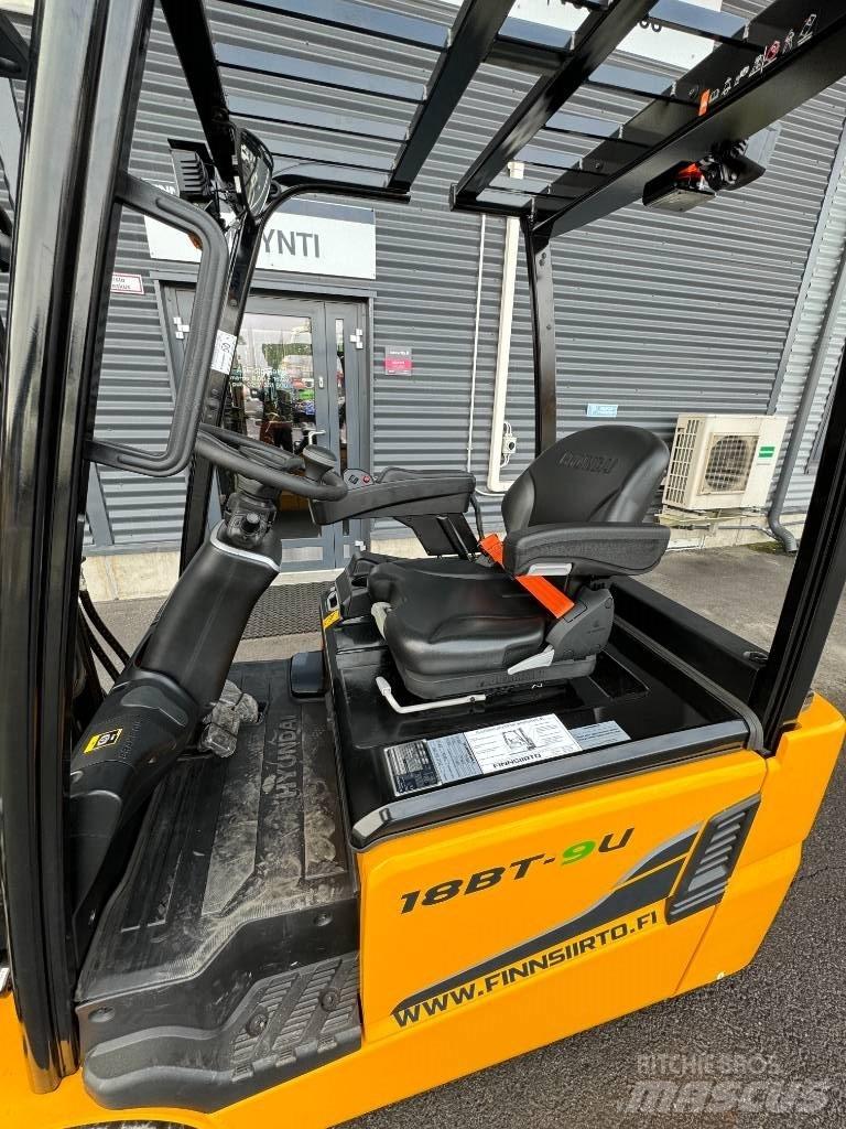 Hyundai 18BT-9U Elektriniai šakiniai krautuvai