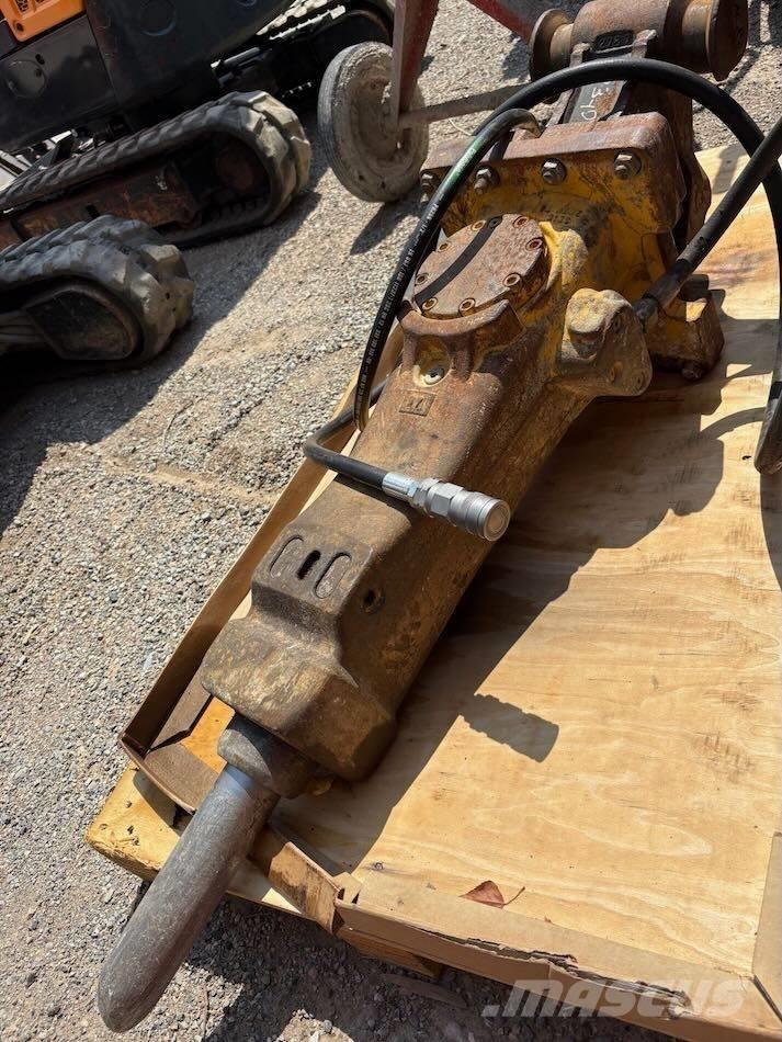 Atlas Copco SB 202 Hidrauliniai kūjai / Trupintuvai