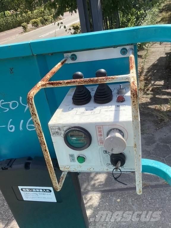 Airman Encl.040 Žirkliniai keltuvai