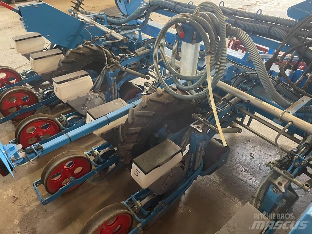 Monosem MS-12R Tiksli sėjimo technika