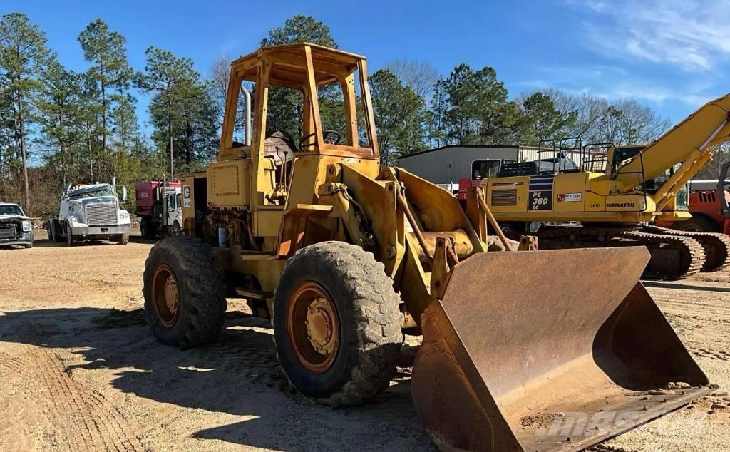 CAT 930 Naudoti ratiniai krautuvai