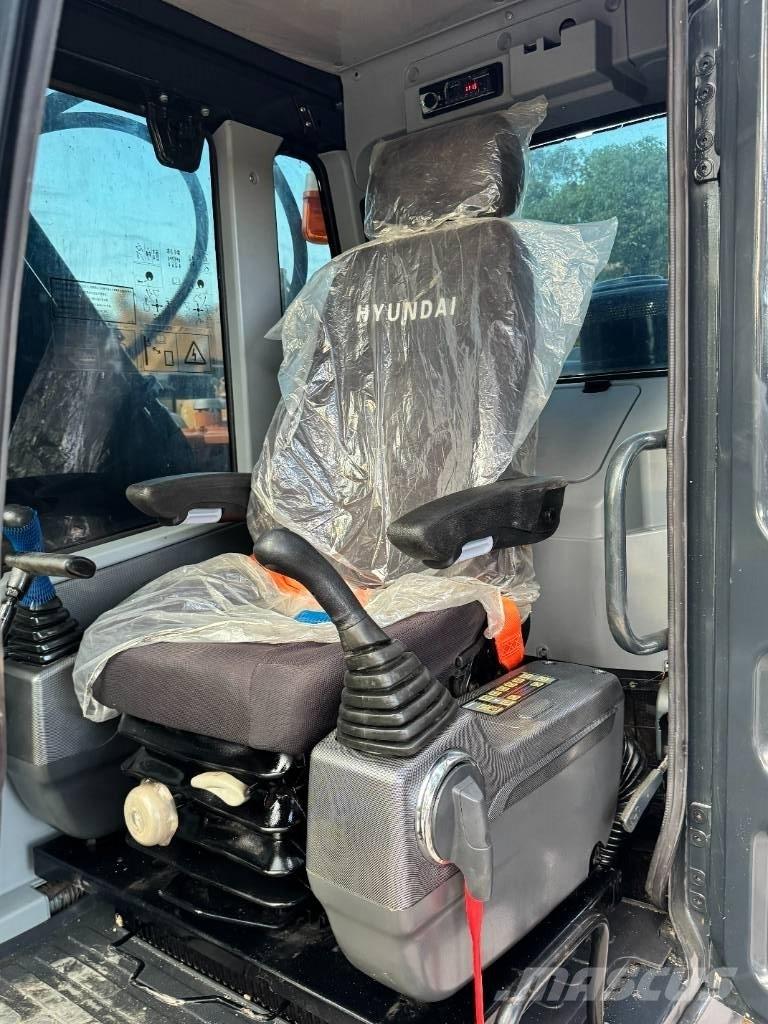 Hyundai 220HX Vikšriniai ekskavatoriai