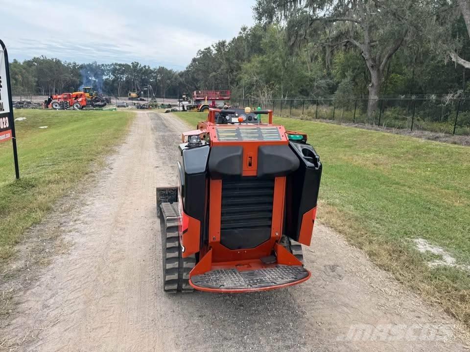 Ditch Witch SK 800 Krautuvai su šoniniu pasukimu