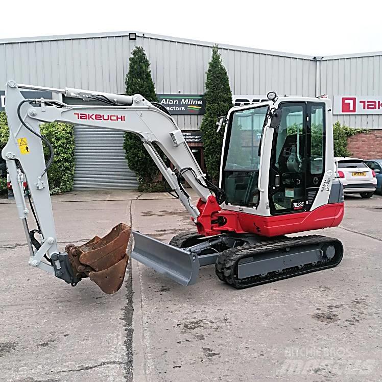 Takeuchi TB235 Mini ekskavatoriai < 7 t
