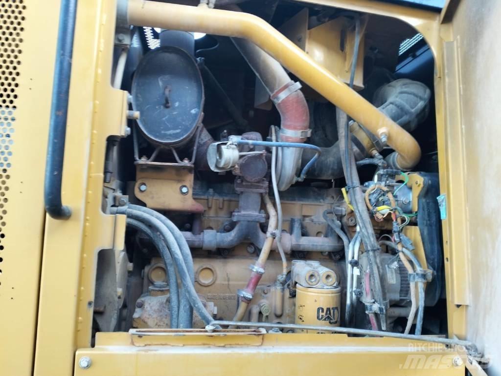 CAT 160 M Greideriai